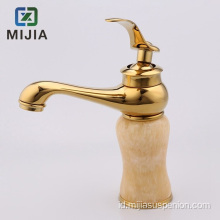 Mixer Dapur Besar Dengan Pancuran Tangan Tarik